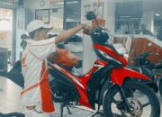 Kenali Penyebab Busi Motor Retak