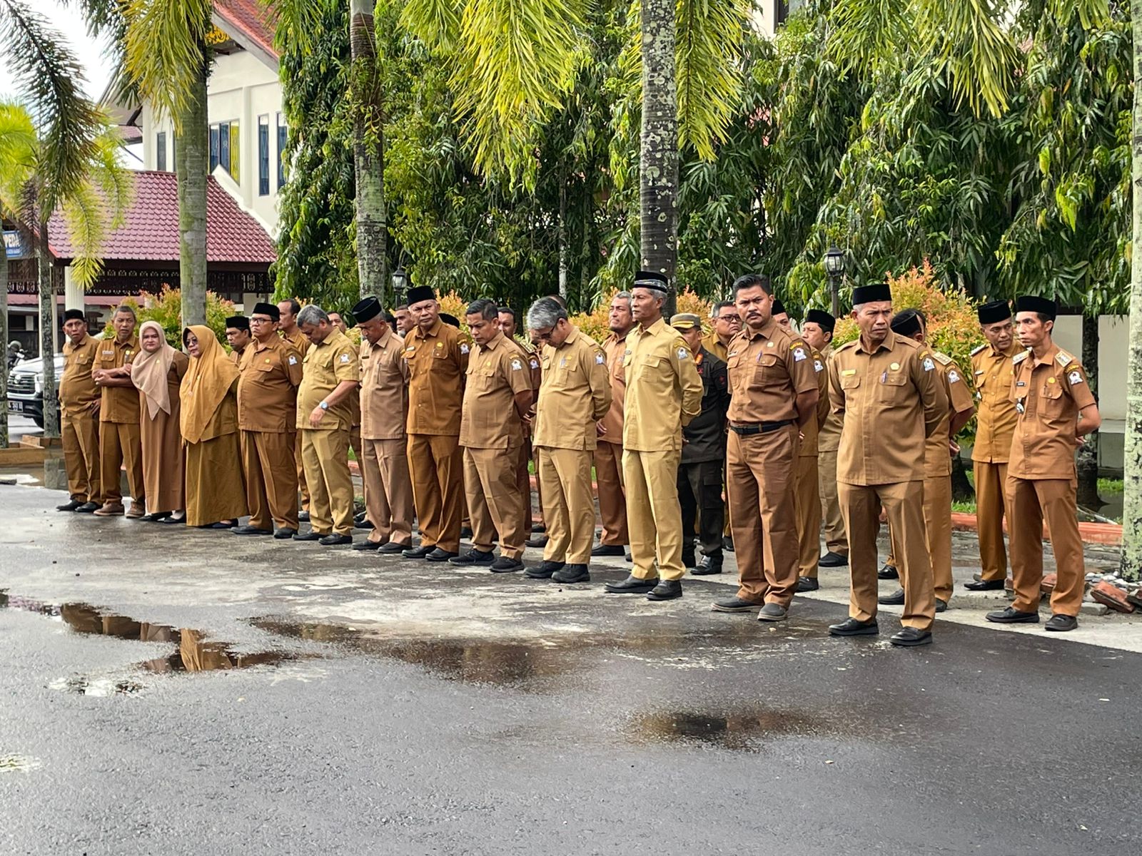 Pj Bupati Azwardi Ajak ASN Tingkatkan Keakraban Dan Kinerja