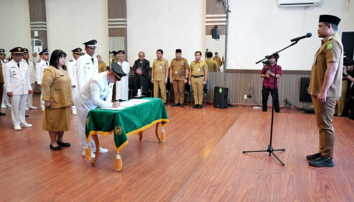 Wali Kota Medan Lantik 54 Orang Pejabat Administrator Dan Pengawas