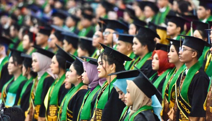 USU Kukuhkan 2.602 Wisudawan