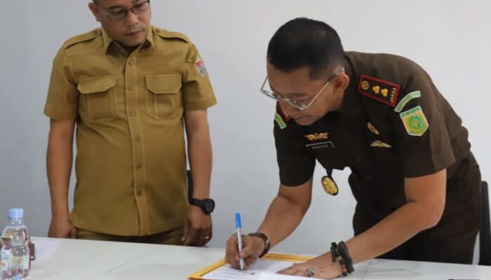 Pemkab Humbahas Fasilitasi Rumdis Kasi Kejari Humbahas