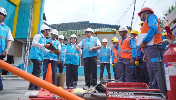 Pastikan Kesiapan Personil Jelang Nataru, GM PLN UID Sumut Kunjungi UP3 Lubuk Pakam