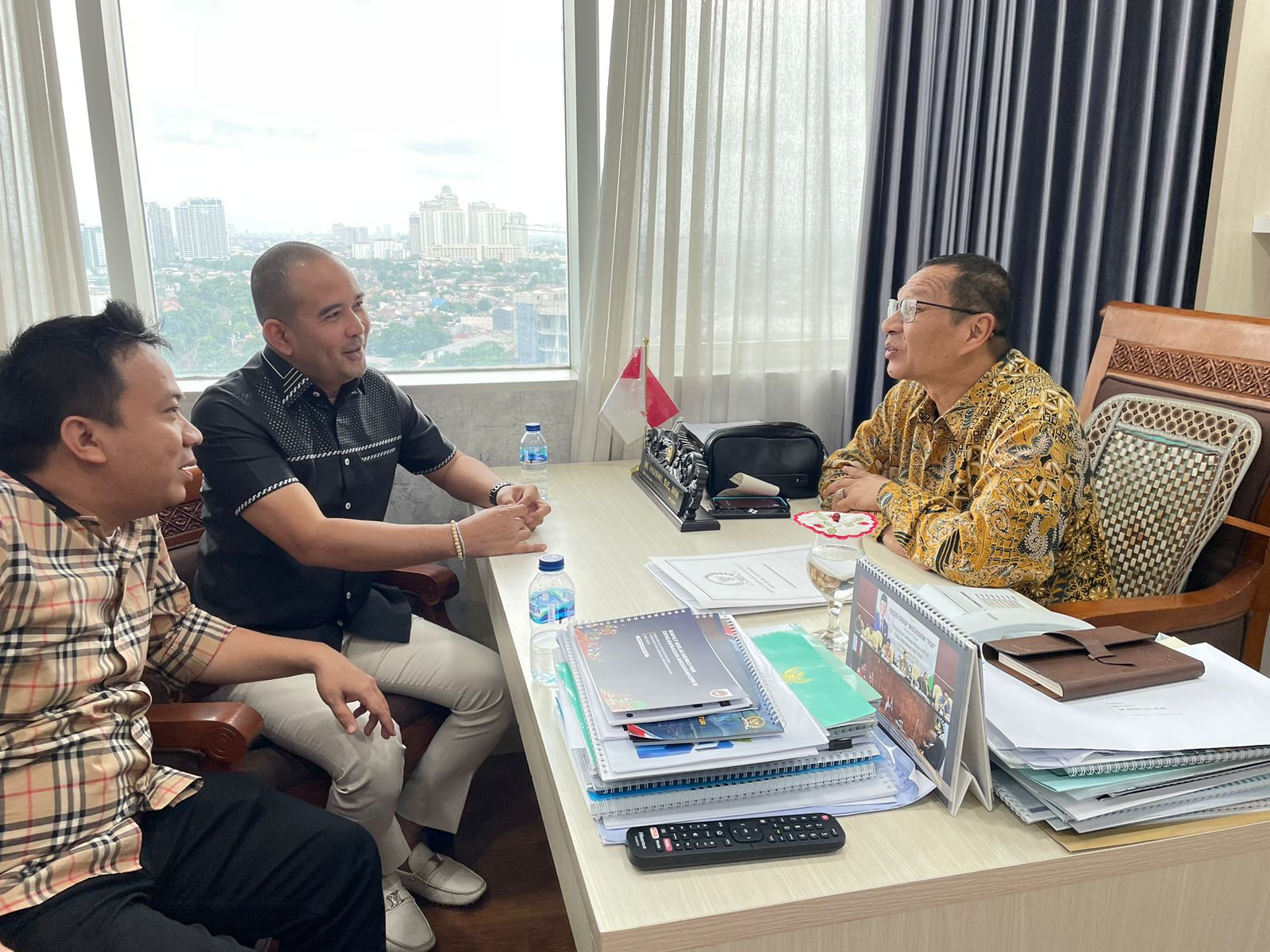 Pekan Ini, Kemensos Tinjau Bencana Alam Di Deliserdang-Medan Dan Beri Bantuan