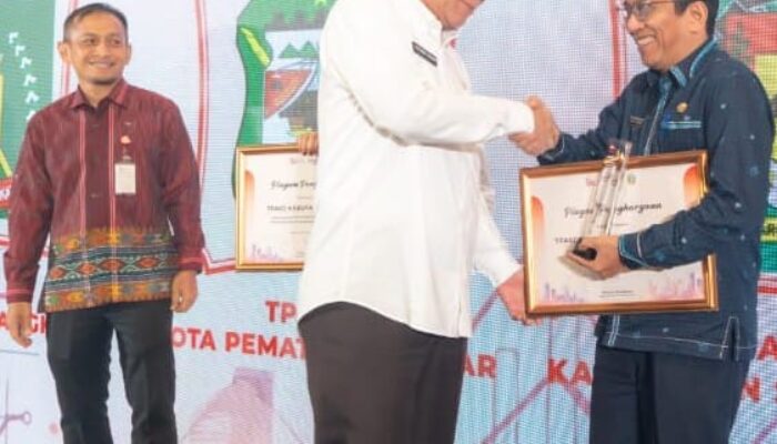 P. Siantar Dapat Penghargaan Kota Terbaik Percepat Perluasan Akses Keuangan