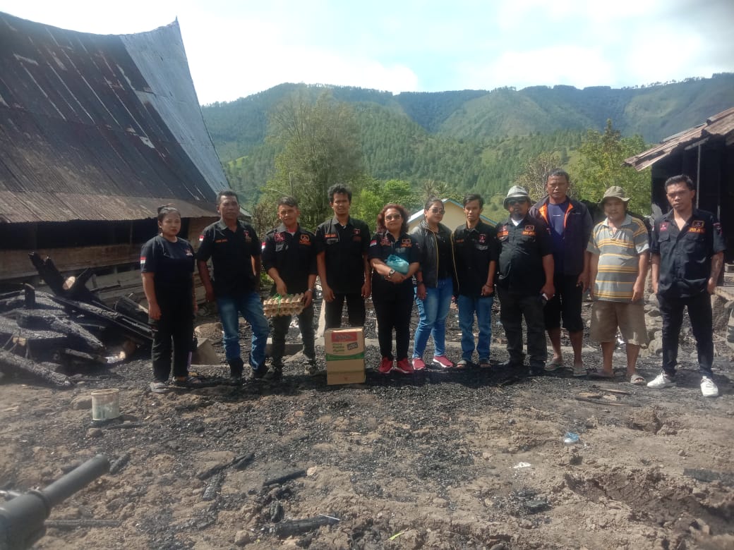 DPC GRIB Samosir Bantu Korban Kebakaran