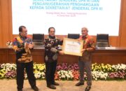 Setjen DPR RI Kembali Terima Penghargaan, Kali Ini Di Bidang P4GN