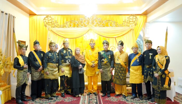 Zakky Shahri Digelar Datuk Sri Utama Kasturi Rahmatullah Kesultanan Serdang
