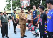 Pj Gubernur Aceh Dan Pangdam IM Serahkan Piala Basket SMA Se-Aceh