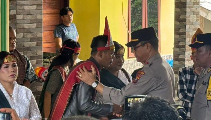 Beri Penghiburan, Polres P.Siantar Melayat Ke Rumah Duka Orangtua Personel