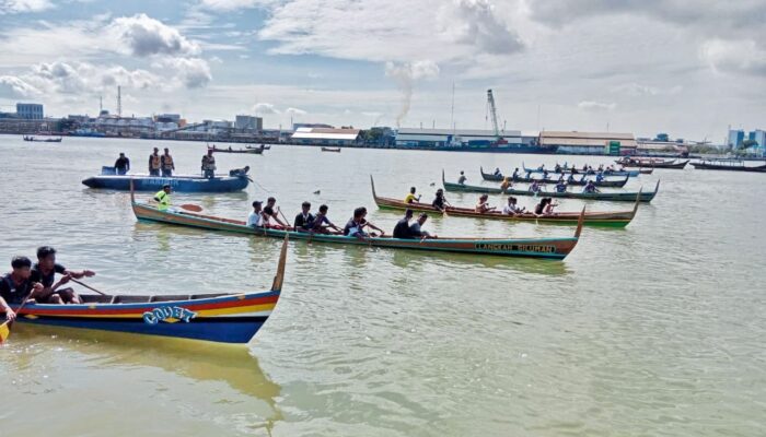 Pemko Medan Dukung Perlombaan Dayung Sampan Pesisir