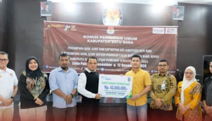Ahli Waris Anggota PPK Talawi Terima Santunan Dan Tali Asih