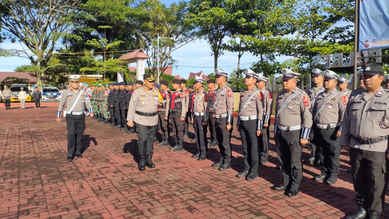 Kapolres Simalungun Pimpin Apel Pasukan Operasi Lilin Toba 2024, Siapkan Pam Nataru