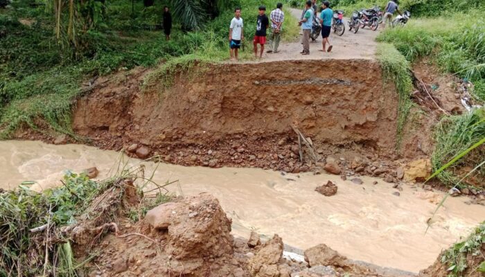 Banjir Bandang Aceh Tenggara Putuskan Jalan Provinsi, Jalan Nasional Terendam
