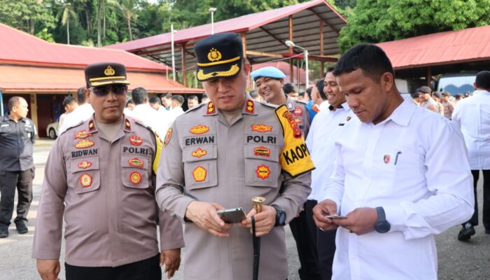Kapolres Sabang Periksa Administrasi Dan Kelengkapan Senpi Anggotanya