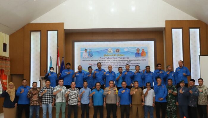 Media Harus Sebagai Alat Kontrol Dan Corong Informasi