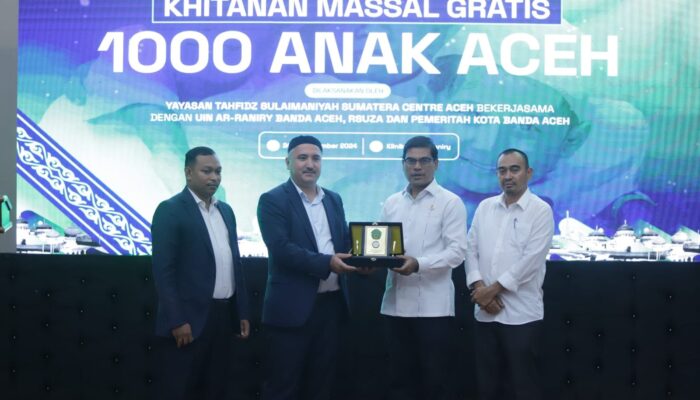 Ponpes Tahfidz Sulaimaniyah Turki Bekerja Sama Dengan UIN Ar-Raniry Khitan 1000 Anak Aceh