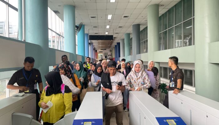 Hingga Natal, Penumpang KAI Bandara Mencapai 140 Ribu