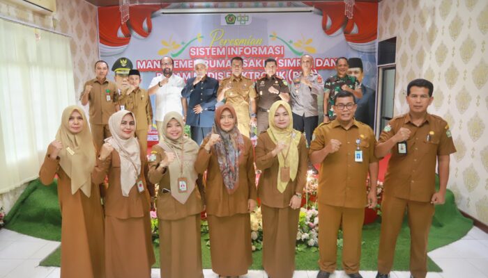 Pj Bupati Pidie Resmikan SIMRS Dan RME RSUD TCD Sigli