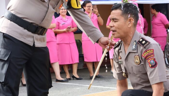 Puluhan Personel Polres Pematangsiantar Naik Pangkat