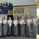 Siswa SMA Harapan 3 yang berhasil meraih dua medali emas ajang Internasional Sciences and Invention Fair (ISIF) 2024 yang dilaksanakan Indonesian Young Scientist Asociation (IYSA) secara offline di Bali Creative Industry Center, Bali belum lama ini. Waspada/Ist