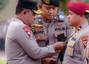 Kapolri Hadiahi Pin Emas Kepada Kompol Pandu Winata