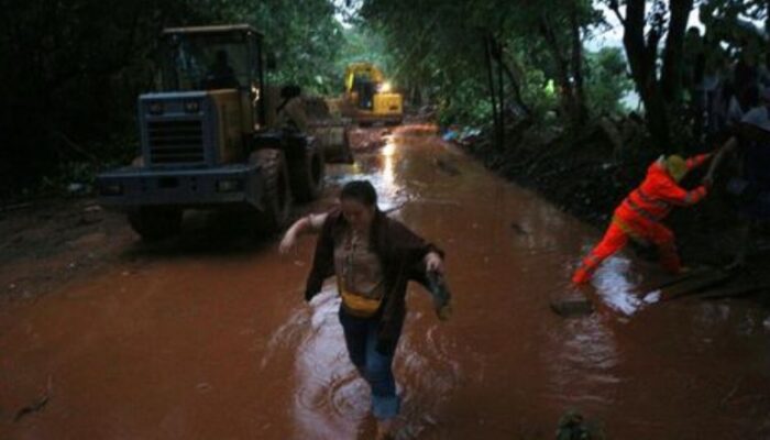 Banjir Dan Longsor Sukabumi Renggut 2 Nyawa Dan Putuskan 10 Jembatan