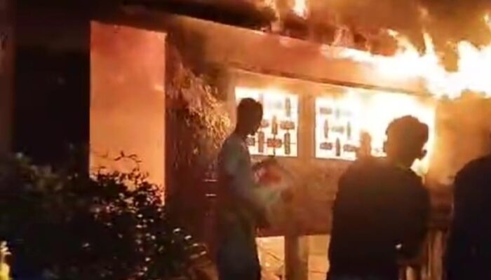 10 Rumah Ludes Terbakar Di Medan Belawan