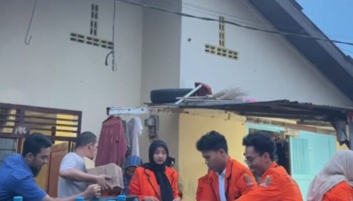 Himpunan Mahasiswa Fakultas Farmasi Dan Kesehatan UTND Salurkan Bantuan Warga Terdampak Banjir