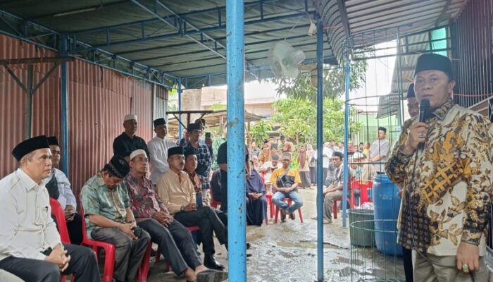 Kakanwil Kemenag Sumut Takziah Di Kediaman Alm Kepala MIN 7 Sudirman Zailani