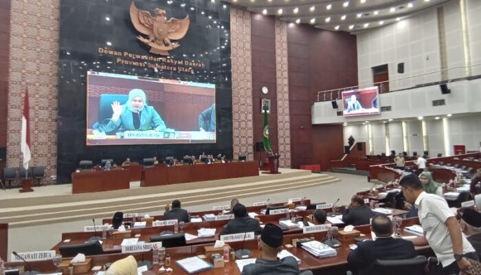 Hujan Interupsi Warnai Sidang Paripurna DPRD Sumut 