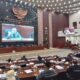 Anggota DPRD Sumut, Erni Ariyanti menyampaikan interupsi. Waspada/Partono Budy
