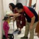 Alfamidi kembali menunjukkan komitmennya mendukung kesehatan masyarakat melalui penyerahan bantuan 1.800 butir telur kepada 30 anak dalam program penanggulangan stunting tahap kedua yang diselenggarakan oleh Pemerintah Kota Medan. Waspada/ist