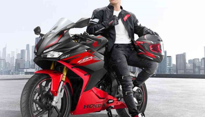 Hindari Gunakan Jaket Terbalik Saat Berkendara