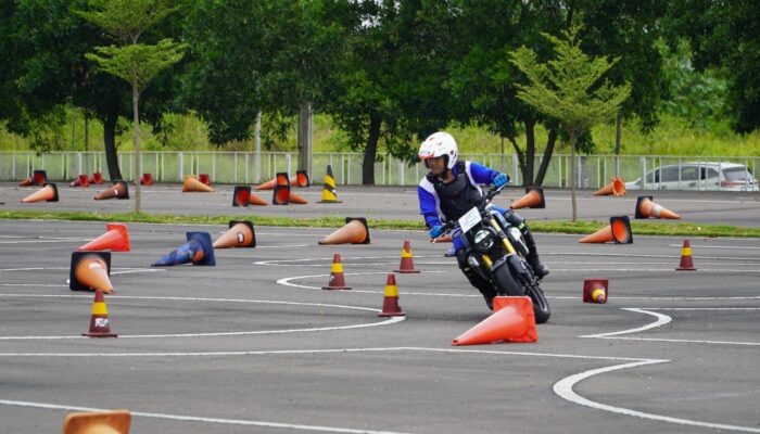 Instruktur Safety Riding Honda Siap Cetak Prestasi Internasional