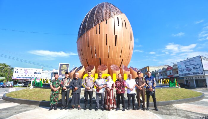 Tugu Bundaran Aneuk Mulieng Sigli Tampil Estetik