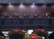 MK Hapus Ambang Batas Pengusulan Capres-Cawapres