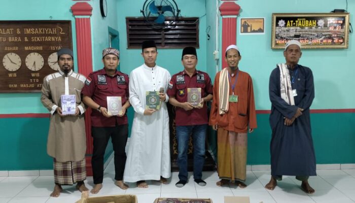 Lapas Labuhanruku Terima Bantuan Al Qur’an Dan Buku Panduan Sholat