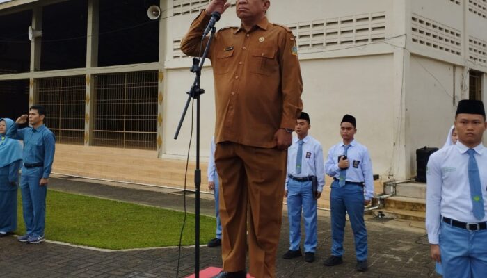 Kacab Disdik Wilayah XI Sumut Irup Di SMA Nurul ‘Ilmi Padangsidimpuan