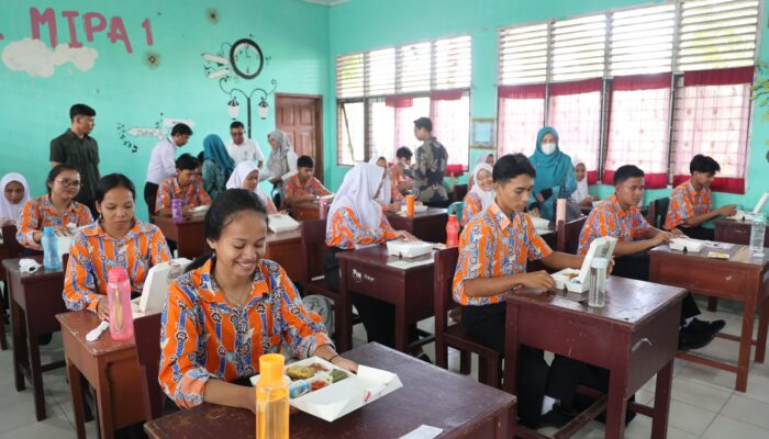 Wujudkan Generasi Indonesia Emas, PTPN IV PalmCo Usung Makan Bergizi Gratis Di Sumatera Dan Kalimantan