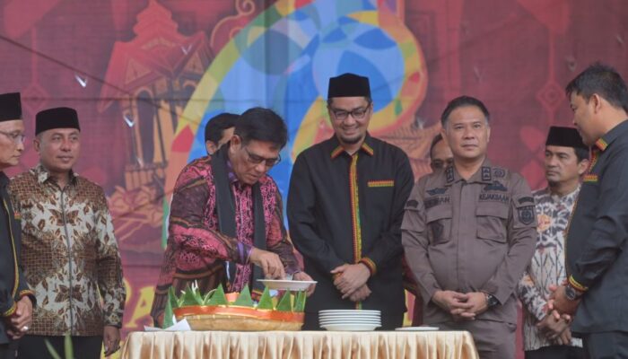 Plt Sekda Aceh Buka Pascal XIII SMAN 10 Fajar Harapan