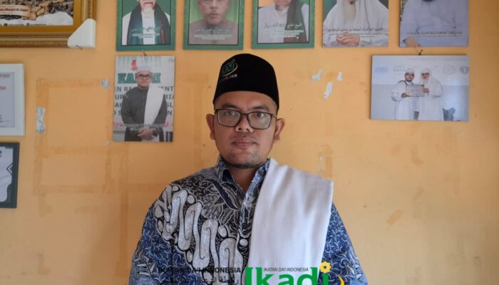Ikadi Palas Terus Berbuat, Mengisi Khutbah Dan Pengajian Majelis Ta’lim