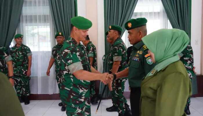 Dandim Aceh Tamiang Pimpin Tradisi Satuan Penerimaan Warga Baru