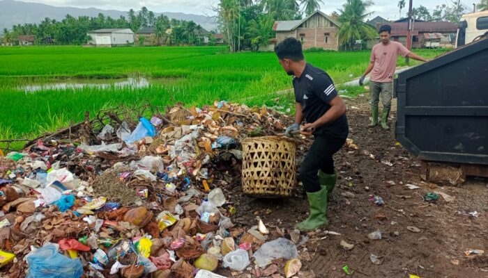 DLH Aceh Besar Beraksi! Tumpukan Sampah di Piyeung Dibersihkan Tuntas