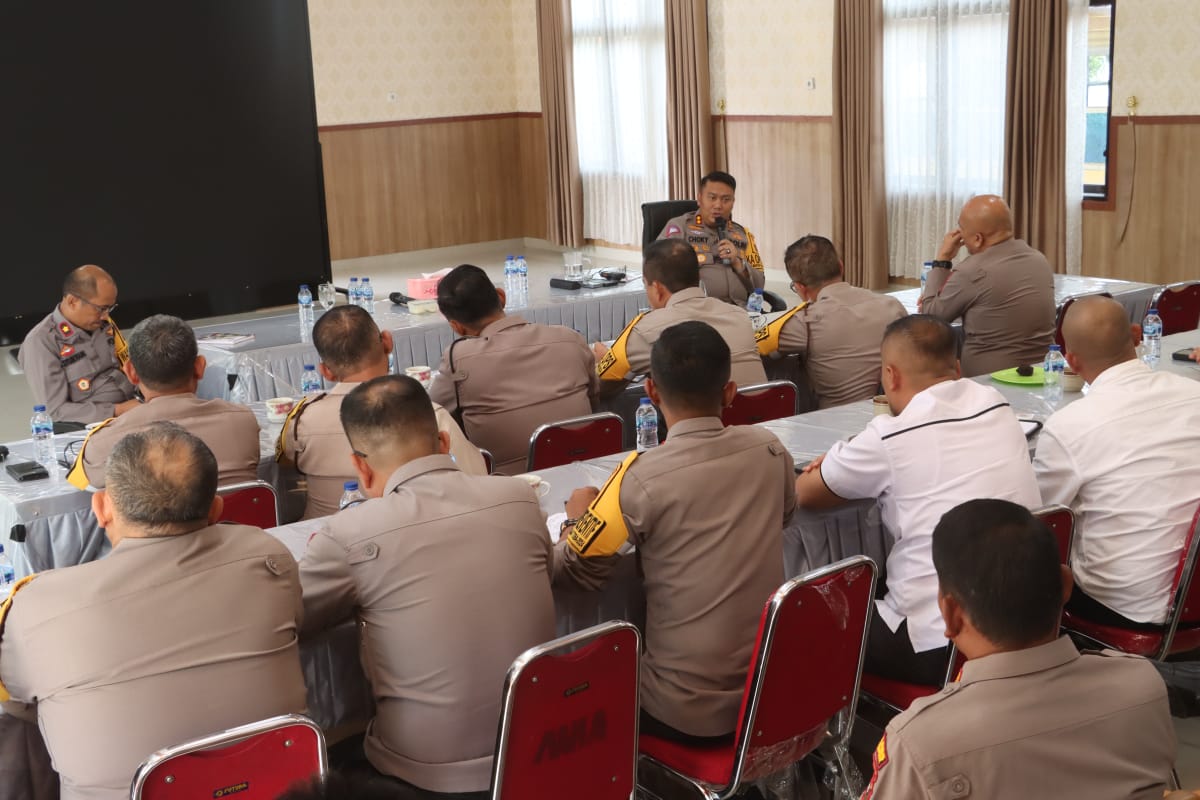 Kapolres Simalungun Pimpin Anev Kamtibmas Kapolres Simalungun Pimpin Anev Kamtibmas