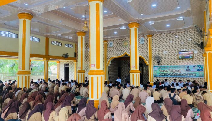 Ratusan Jamaah Peringati Isra Mikraj