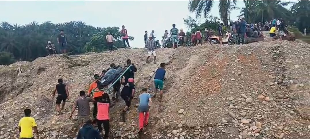 Satu Lagi Pekerja Terseret Arus Sungai Wampu Bahorok Ditemukan Meninggal Satu Lagi Pekerja Terseret Arus Sungai Wampu Bahorok Ditemukan Meninggal