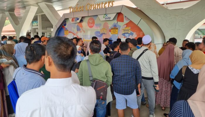 Sabang Dipenuhi Wisatawan, Kapal Cepat Mundar-mandir