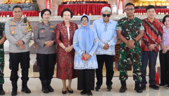 Kapolres P.Siantar Bersama Forkopimda Kunjungi Vihara