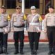 Kapolres P.Siantar Beri Penghargaan Kepada 5 Personel Terbaik Pengiriman Laporan