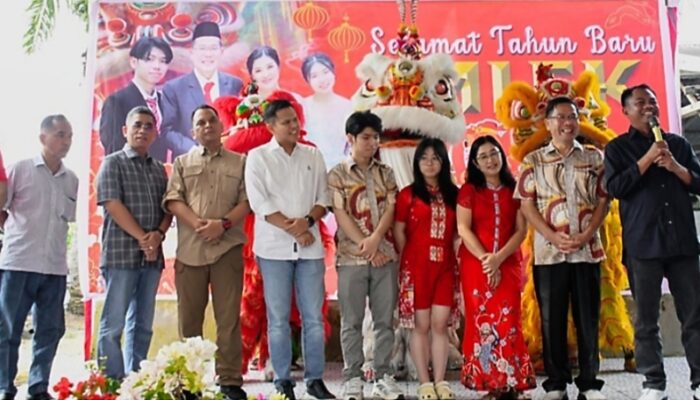 Anggota DPRD Sumut Asal Sergai Rayakan Imlek 2576